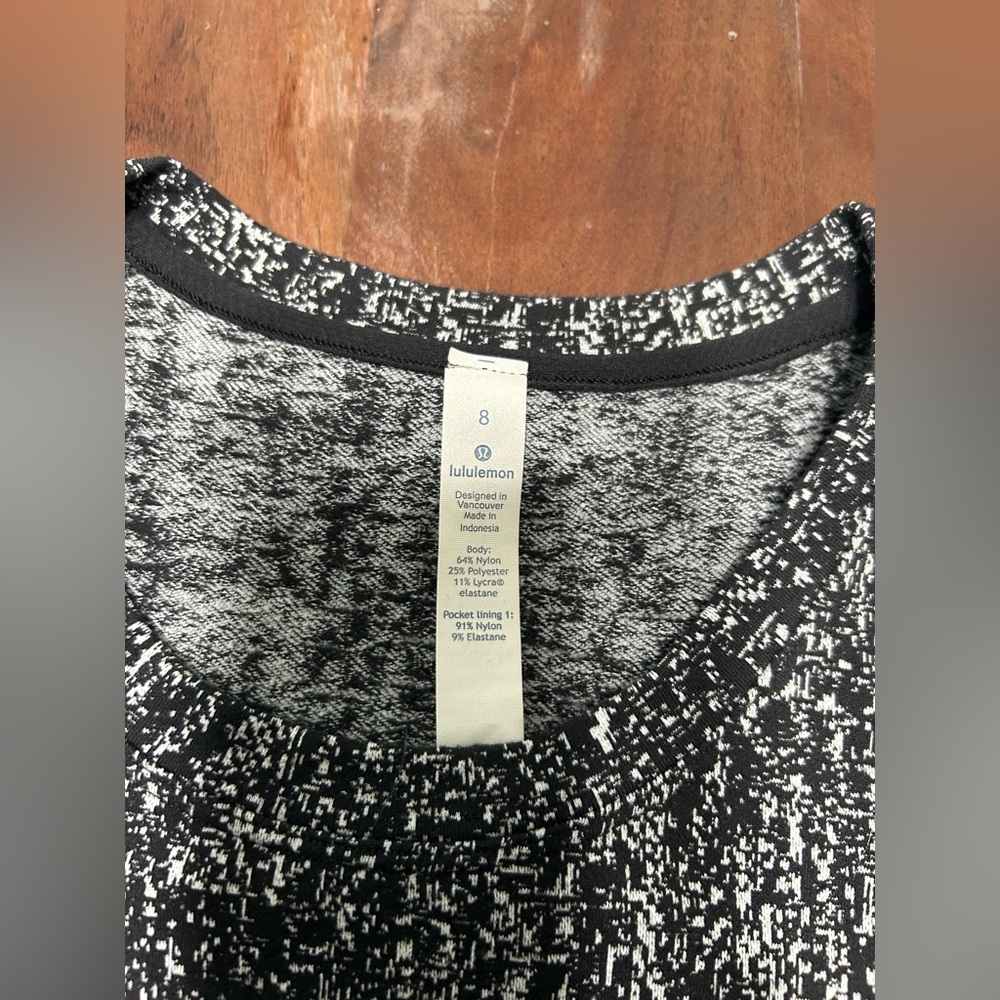Lululemon Extra Mile LS - Picture 3 of 8